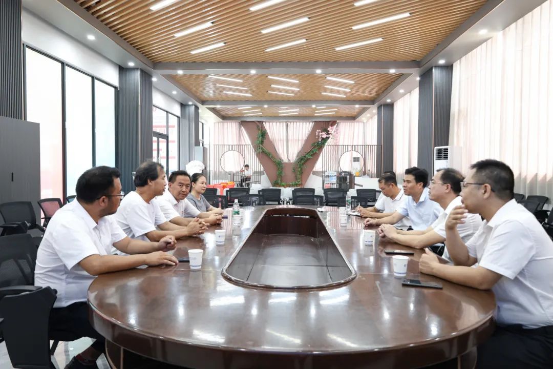 【红领浔州 铸魂育人】桂平市委领导深入YABO.COM亚搏指导开学工作